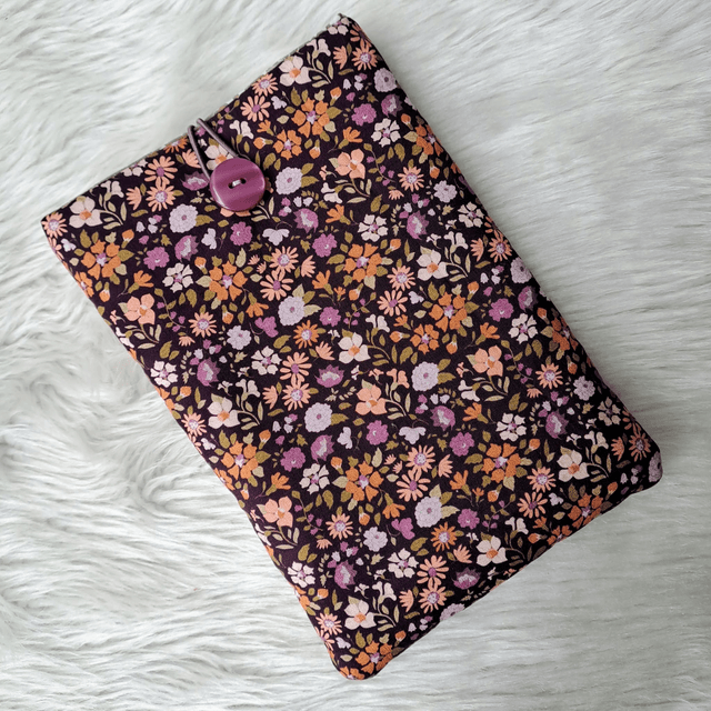 Pochette à livre de poche