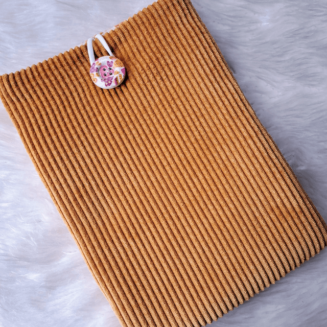 Pochette à livre de poche